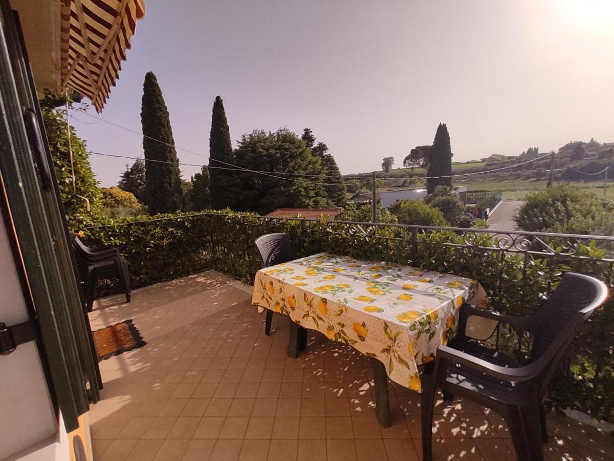 Bedbardolino Apartment Bagian luar foto
